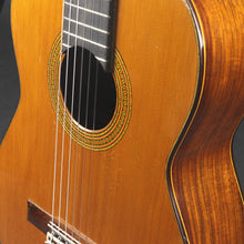 Load image into Gallery viewer, 1973 Manuel Bellido Cedar/Rosewood