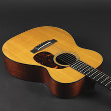 Load image into Gallery viewer, 2013 Martin 00-18v Sitka/Mahogany (Pre-owned)