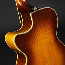 Load image into Gallery viewer, 2006 Mike Vanden Martin Taylor Artistry Archtop