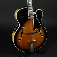 Load image into Gallery viewer, 1976 Gibson L5-C Sunburst (Pre-owned)