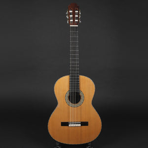 1998 Amalio Burguet Model 2M Cedar (Pre-owned) w/case
