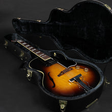 Load image into Gallery viewer, Archtop Tribute Custom ATC175 - Sunburst (Pre-owned)
