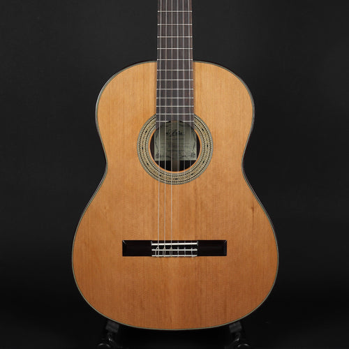 Aria C205 Cedar/Rosewood Classical Guitar