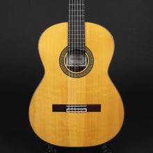 Load image into Gallery viewer, Asturias Prelude 640 Short Scale Classical Guitar (Pre-owned)