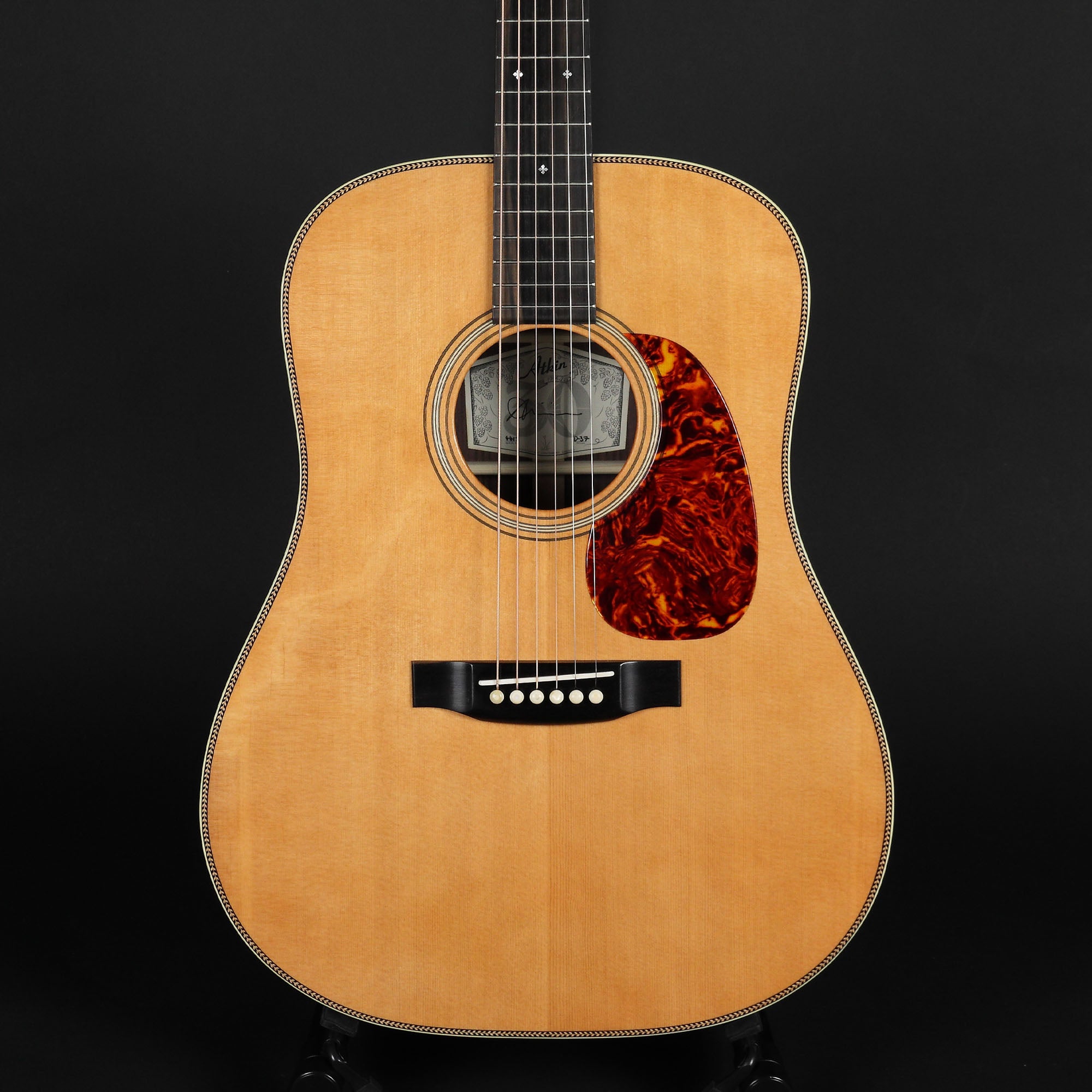 Atkin D37 - Aged Finish #4415