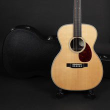 Load image into Gallery viewer, Bourgeois OM Vintage Sitka/Rosewood #10402