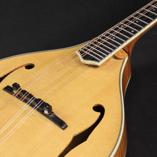 Load image into Gallery viewer, Bourgeois M5A A-Style Mandolin - M0823109