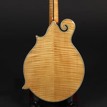 Load image into Gallery viewer, Bourgeois M5-F Mandolin - Natural