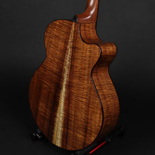 Load image into Gallery viewer, Breedlove Master Class &#39;Moon Dancer&#39; Left-handed (Pre-owned)
