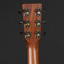 Load image into Gallery viewer, 2006 Breedlove OMR Deluxe Revival Series (Pre-owned)
