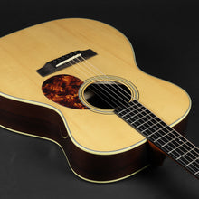 Load image into Gallery viewer, 2006 Breedlove OMR Deluxe Revival Series (Pre-owned)