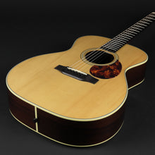 Load image into Gallery viewer, 2006 Breedlove OMR Deluxe Revival Series (Pre-owned)