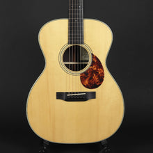 Load image into Gallery viewer, 2006 Breedlove OMR Deluxe Revival Series (Pre-owned)