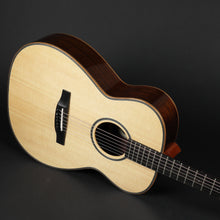 Load image into Gallery viewer, Brook Lamorna - Sitka Spruce/Indian Rosewood #529050