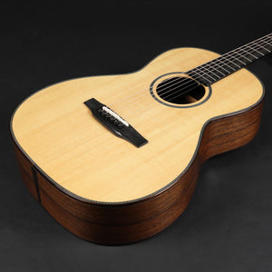 Brook Lyn - Sitka Spruce/Oriental Walnut #529040