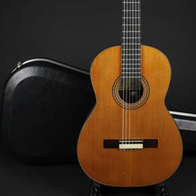 Load image into Gallery viewer, 1988 Amalio Burguet 1a Cedar/Rosewood (Pre-owned)