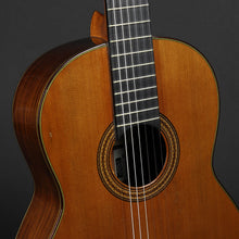 Load image into Gallery viewer, 1988 Amalio Burguet 1a Cedar/Rosewood (Pre-owned)