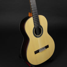 Load image into Gallery viewer, Amalio Burguet 1a Spruce/Rosewood #005