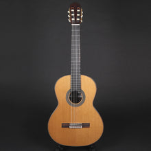 Load image into Gallery viewer, Amalio Burguet 1a Cedar/Rosewood #014