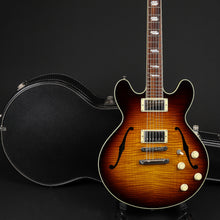 Load image into Gallery viewer, Collings I-35 DLX Tobacco Sunburst (Pre-owned)