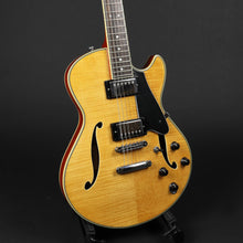Load image into Gallery viewer, Comins GCS-1 Vintage Blonde (Pre-owned)