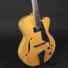 Load image into Gallery viewer, Comins GCS-16-1 Archtop Vintage Blonde #118251