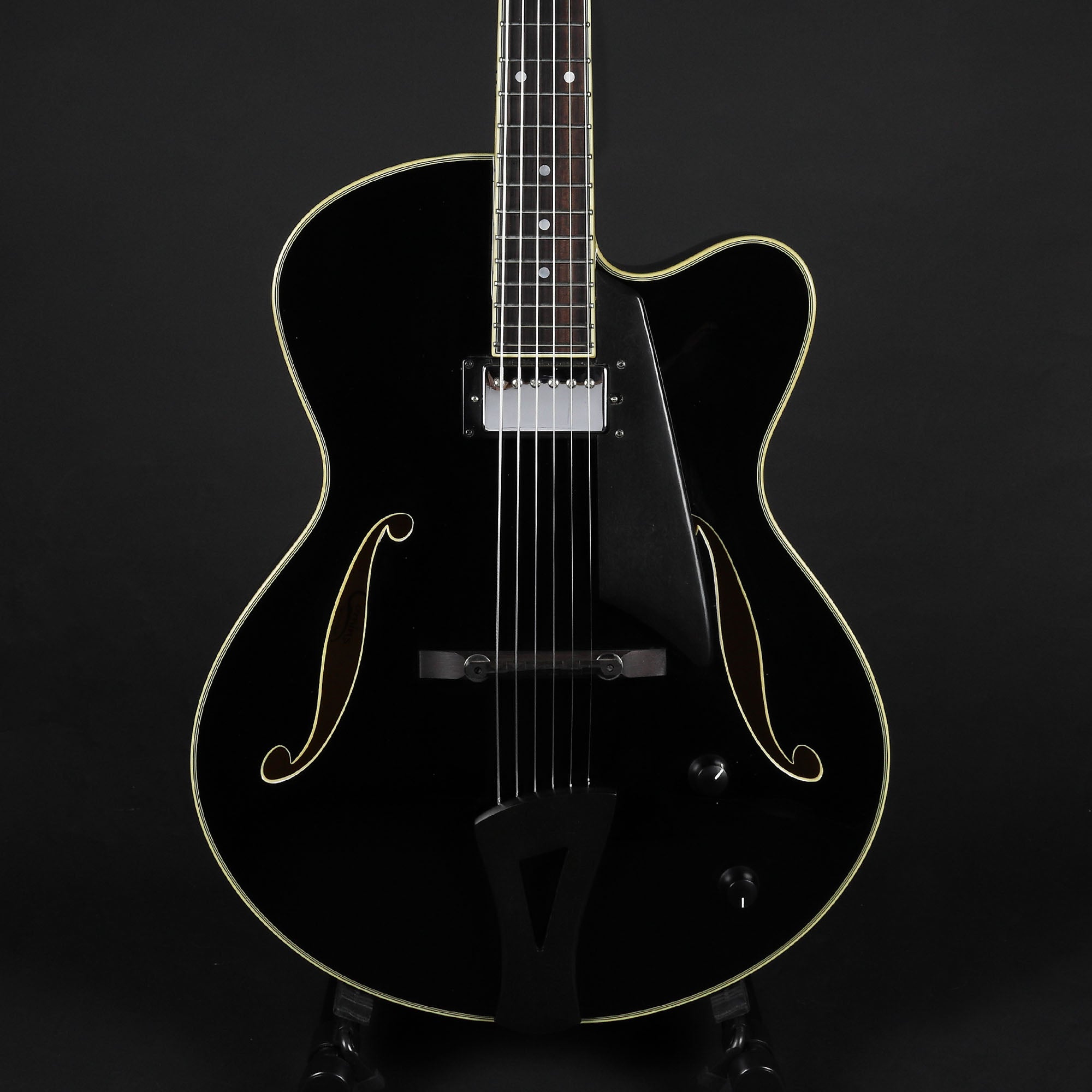 Comins GCS-16-1 Archtop Black (Pre-owned)