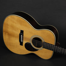 Load image into Gallery viewer, Eastman E20OM-MR-TC Adirondack/Madagascar Rosewood #4283