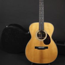 Load image into Gallery viewer, Eastman E20OM-MR-TC Adirondack/Madagascar Rosewood #4283
