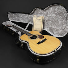 Load image into Gallery viewer, Eastman E20OM-MR-TC Adirondack/Madagascar Rosewood #3023