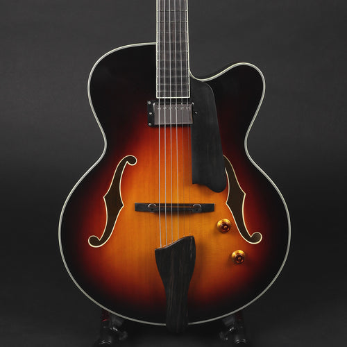 Eastman AR503CE-SB Sunburst Archtop #0404