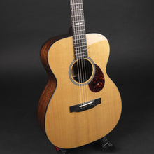 Load image into Gallery viewer, Eastman E1OM-SP Thermo-Cured Spruce/Quilted Sapele