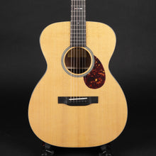 Load image into Gallery viewer, Eastman E1OM-SP Thermo-Cured Spruce/Quilted Sapele