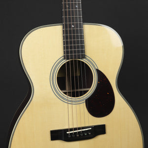 Eastman E20OM Adirondack/Rosewood Orchestra Model #2470