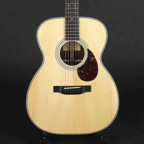 Eastman E20OM Adirondack/Rosewood Orchestra Model #6336