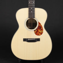 Load image into Gallery viewer, Eastman E3OME Spruce/Ovangkol Acoustic Guitar #1845