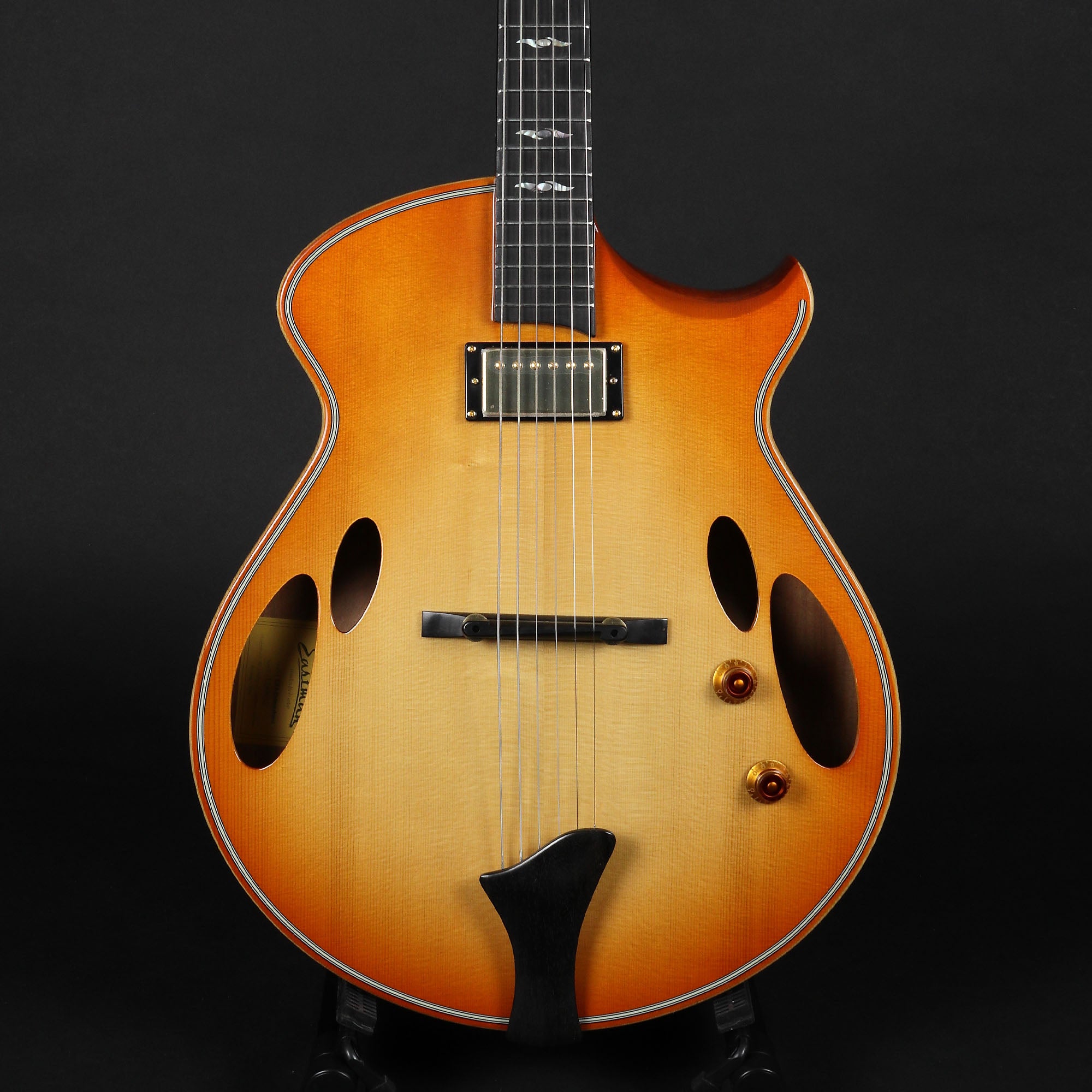 Eastman ER4-PB El Rey Pomona Burst