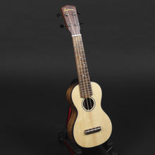Load image into Gallery viewer, Eastman EU2-S Soprano Ukulele