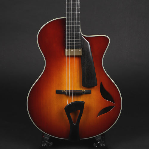 Eastman FV680CE Frank Vignola Signature Archtop - Goldburst