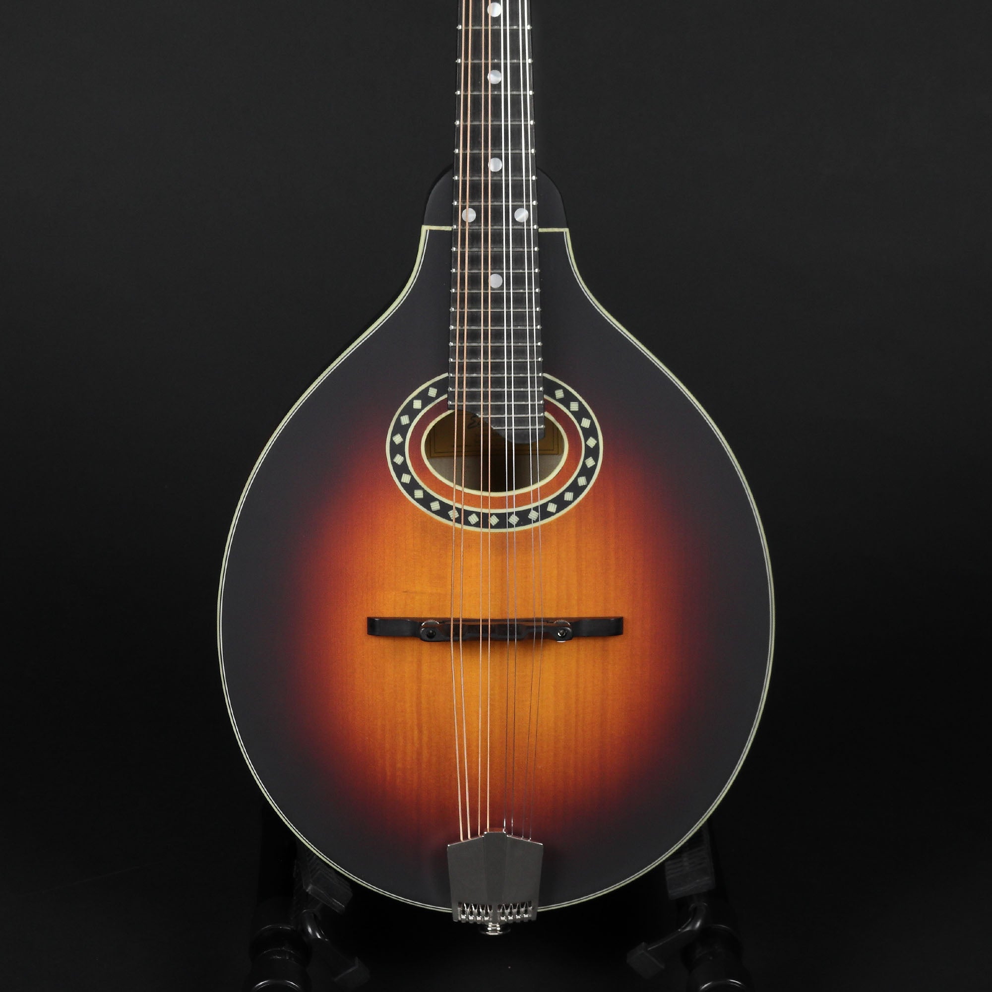 Eastman MD304E-SB  A-Style Sunburst Mandolin w/K&K