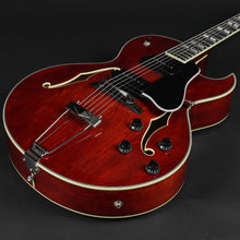 Load image into Gallery viewer, Eastman AR372CE-P90 Archtop Guitar - Classic Finish #0135