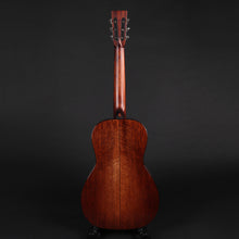 Load image into Gallery viewer, Eastman E10P Adirondack/Mahogany Parlour #8426