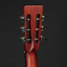 Load image into Gallery viewer, Eastman E1P-DLX-SB Parlour Sunburst #4575