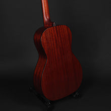 Load image into Gallery viewer, Eastman E1P-DLX-SB Parlour Sunburst #4575