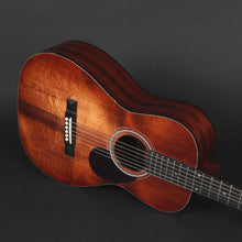 Load image into Gallery viewer, Eastman E1P &quot;The Bluesmaster&quot; Limited Edition Parlour #3325
