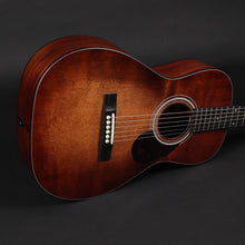 Load image into Gallery viewer, Eastman E1P Sitka/Sapele Parlour #5872