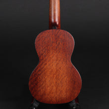 Load image into Gallery viewer, Eastman EU1-C Concert Ukulele