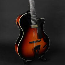 Load image into Gallery viewer, Eastman FV880CE-SB Frank Vignola Signature Archtop - Sunburst (Pre-owned)