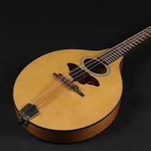 Load image into Gallery viewer, Eastman Lady Moon Signature Octave Mandolin #0612