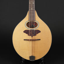 Load image into Gallery viewer, Eastman Lady Moon Signature Octave Mandolin